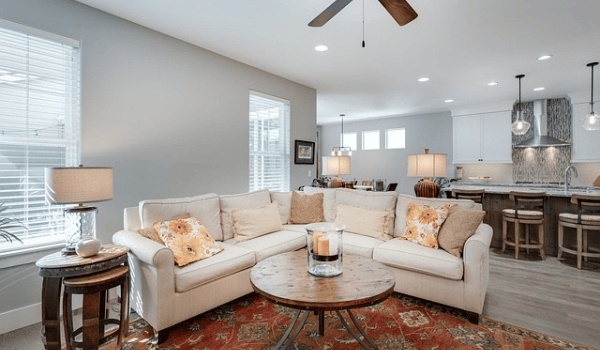 厨房降温新选择：避开专用空调高价，3种高性价比方案大揭秘！